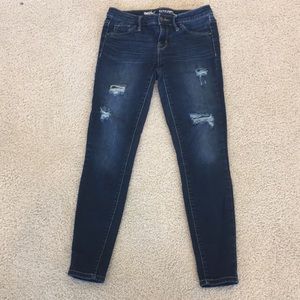 Missing size 2 jeggings distressed jeans